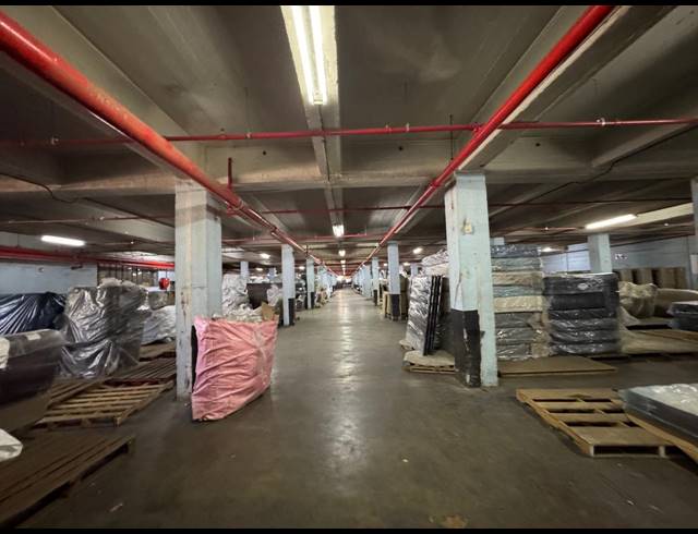 4,000M² WAREHOUSE TO LET IN INDUSTRIA